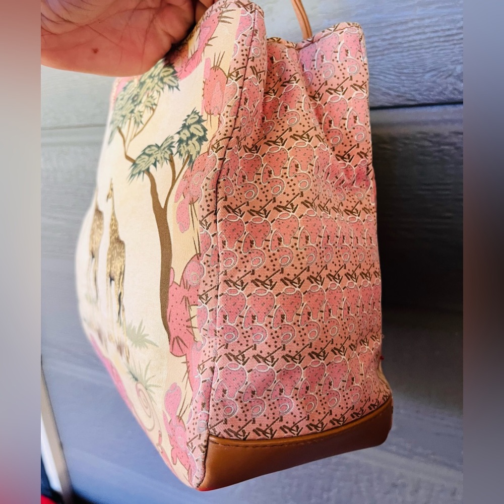 St. John's Bay Pink and Tan Giraffe Print & Beaded Canvas Tote - Picture 4 of 9